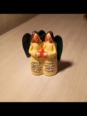 Yellow Angel Friendship Figurine Pair W/Green Wings and Orange Star Accent